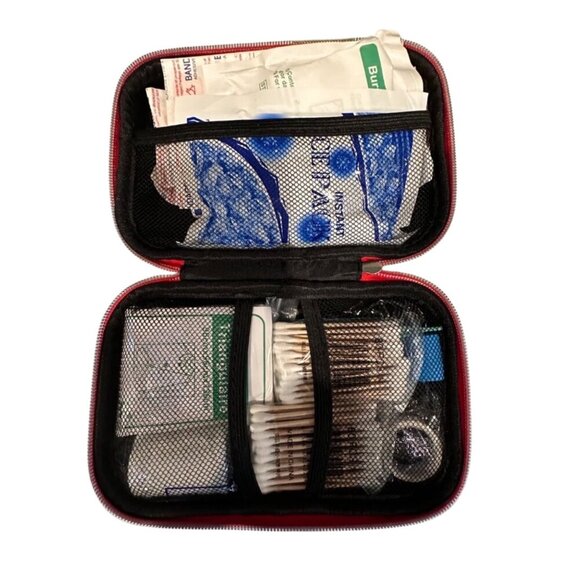 First Aid Kit Emergency Medical Supplies Compact - Picture 2 of 4